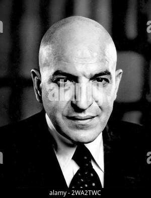 Telly Savalas. Portrait of the Greek American actor, Aristotelis 'Telly' Savalas (1922-1994), 1972 publicity stil for Kojak Stock Photo