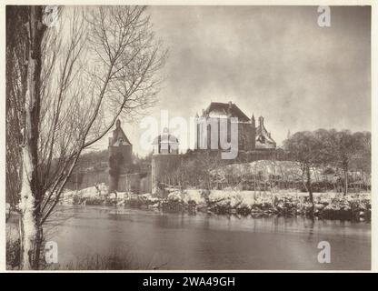 Thrifted Château de Touffou in Bonnes, France, Jules Robuchon, 1880 - 1886 photomechanical print  Bonnepublisher: ParisPublisher: Paris paper  castle Château de Touffou Stock Photo