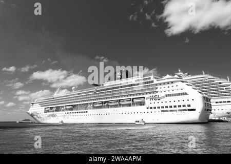 Nassau, Bahamas - Februay 18, 2016: terrific cruise ferry for tour vacation Stock Photo