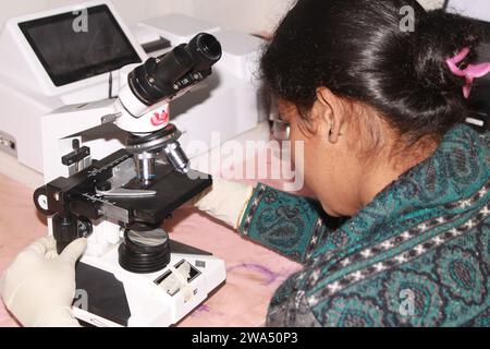 Lady pathologist is changing the lens of the observation machine. India ...