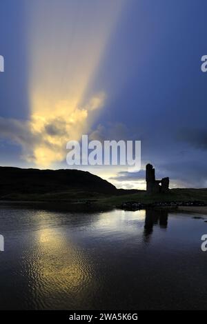 Sunset view over Ardvreck Castle on Loch Assynt, Sutherland, North West Scotland, UK Stock Photo