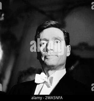 Der Teufel und die Zehn Gebote, aka Le Diable et les Dix commandements, Episodenfilm, Frankreich 1962, Regie: Julien Duvivier, Darsteller: Mel Ferrer Stock Photo