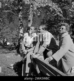 Der Schatz vom Toplitzsee, aka Schüsse im Morgengrauen, Kriminalfilm, Deutschland 1959, Regie: Franz Antel, Mitglieder Filmteam Stock Photo