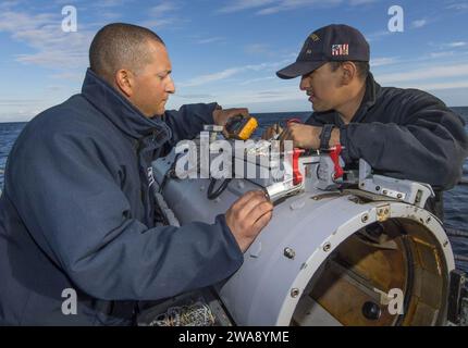 US Navy Maintenance on the MK46 torpedo launcher Stock Photo - Alamy