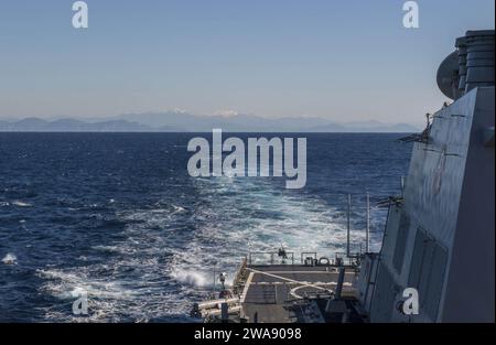 US military forces. 180119KA046-0009  MEDITERRANEAN SEA (Jan. 19, 2018) - The Arleigh Burke-class guided-missile destroyer USS Carney (DDG 64) transits the Rhodes Channel, Jan. 19, 2018. Carney, forward-deployed to Rota, Spain, is on its fourth patrol in the U.S. 6th Fleet area of operations in support of regional allies and partners, and U.S. national security interests in Europe. (U.S. Navy photo by Mass Communication Specialist 2nd Class James R. Turner/Released) Stock Photo