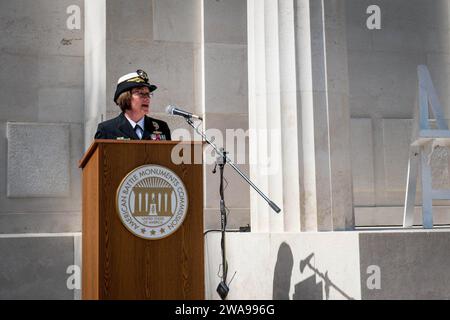 US military forces. BROOKWOOD, England (May 27, 2018) Vice Adm. Lisa M. Franchetti, commander, U.S. 6th Fleet and commander, Naval Striking and Support Forces NATO, delivers remarks during a Memorial Day and World War I centennial commemoration ceremony at Brookwood American Military Cemetery in Brookwood, England, May 27, 2018. Admirals from U.S. Naval Forces Europe-Africa and U.S. 6th Fleet traveled throughout Europe visiting American cemeteries and monuments to honor the lives and legacies of fallen U.S. and allied service members that paid the ultimate sacrifice in the service of their cou Stock Photo