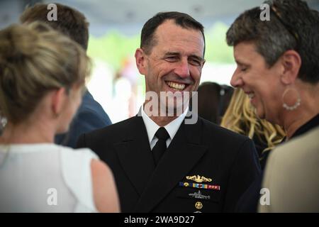 US military forces. 180625FP878-472 OSLO, Norway (June 25, 2018) Chief of Naval Operations Adm. John Richardson speaks with guests at a reception aboard the Arleigh Burke-class guided-missile destroyer USS Bainbridge (DDG 96) in Oslo, Norway, June 25, 2018. Bainbridge, homeported at Naval Station Norfolk, is conducting naval operations in the U.S. 6th Fleet area of operations in support of U.S. national security interests in Europe and Africa. (U.S. Navy photo by Mass Communication Specialist 1st Class Theron J. Godbold/Released) Stock Photo