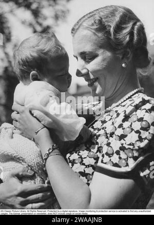 Ingrid of Sweden. 1910-2000. Swedish princess, later Queen of Denmark. Pictured here with her daughter Princess Margrethe in august 1940. Stock Photo