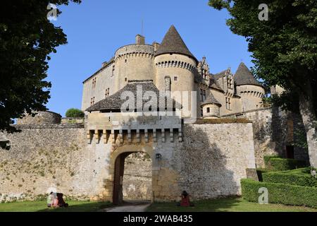 The fortified castle of Fénelon in Périgord Noir. Architecture, History, Nature, environment and tourism. Sainte-Mondane, Dordogne, Périgord, France, Stock Photo