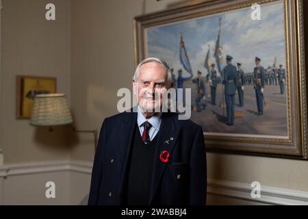 Colin Bell DFC, served in Bomber Command in East Anglia (RAF Downham Market and RAF Wyton) as a 'Pathfinder' pilot of a Mosquito Aircraft during WWII Stock Photo