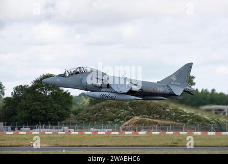 Spanish Navy McDonnell Douglas AV-8B Harrier II (Matador) Jump Jet Fighter Plane MM55032 departs RAF Fairford in Southern England after the RIAT Stock Photo