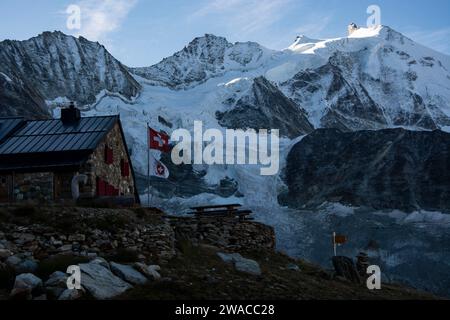 Landschaft rund um die Arpitettaz-Hütte, oberhalb von Zinal am Fuss des Weisshorns Stock Photo