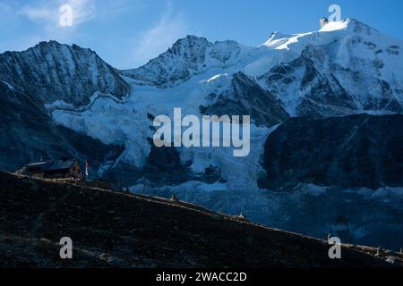 Landschaft rund um die Arpitettaz-Hütte, oberhalb von Zinal am Fuss des Weisshorns Stock Photo