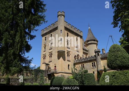 Puymartin Castle in Périgord Noir evokes key eras in French history: Middle Ages, Hundred Years' War, wars of religion, renaissance... Architecture, H Stock Photo