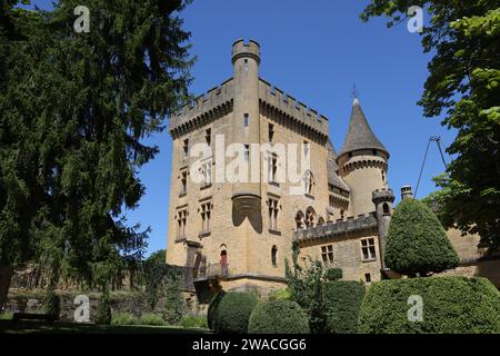 Puymartin Castle in Périgord Noir evokes key eras in French history: Middle Ages, Hundred Years' War, wars of religion, renaissance... Architecture, H Stock Photo