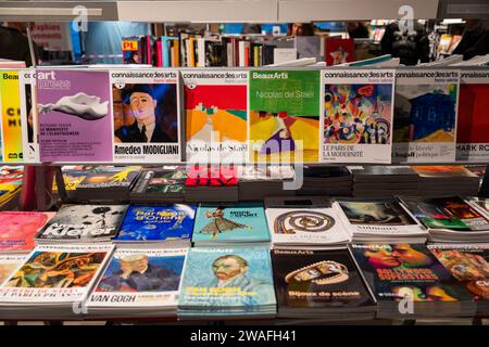 Rayon art de la librairie du centre Georges Pompidou à Paris. Paris, France; le 10 décembre 2023. (Photo Grégoire Campione) Stock Photo