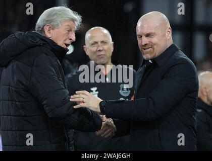 London, UK. 4th Jan, 2024. Roy Hodgson, Manager of Crystal Palace and Sean Dyche, Manager of Everton shake hands before the The FA Cup match at Selhurst Park, London. Picture credit should read: Paul Terry/Sportimage Credit: Sportimage Ltd/Alamy Live News Stock Photo