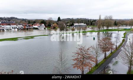 Henley-on-Thames, United Kingdom. 5th Jan, 2024. UK Weather - The heavy rainfall during the last days led to widespread flooding in the Thames Valley near Henley. Credit: Uwe Deffner/Alamy Live News Stock Photo