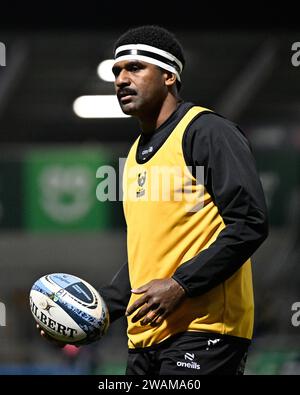 Kalaveti Ravouvou of Bristol Bears warms up ahead of the match,during ...