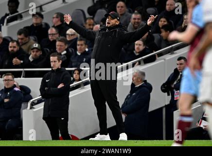 London, UK. 5th Jan, 2024. Vincent Kompany (Burnley manager) shouts and spreads his armsduring the Tottenham V Burnley FC Emirates FA Cup 3rd round match at the Tottenham Hotspur Stadium. This Image is for EDITORIAL USE ONLY. Licence required from the the Football DataCo for any other use. Credit: MARTIN DALTON/Alamy Live News Stock Photo