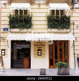 VALENCIA, SPAIN - MARCH 22, 2016. Restaurant Taberna Antonio Manuel in Valencia. Stock Photo
