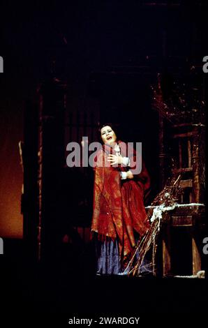 Yasuko Hayashi (Mimi) in LA BOHEME at The Royal Opera, Covent Garden, London WC2  13/12/1976  music: Giacomo Puccini  libretto: Luigi Illica & Giuseppe Giacosa  conductor: Mark Elder  design: Julia Trevelyan Oman  lighting William Bundy  director: John Copley Stock Photo