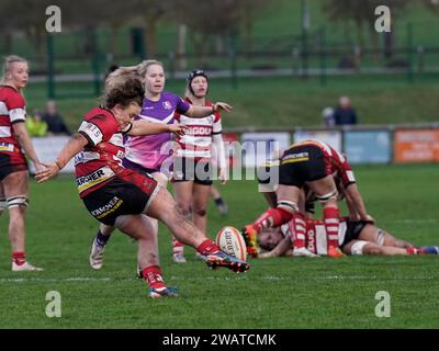 Gloucester,UK,  06 Jan 2024  Llucu George (Gloucester) kicks for touch during the Allianz Premiership Womens Rugby Gloucester Hartpury v Loughborough Lightning at Alpas Arena Gloucester United Kingdom on January 06 2024 Alamy Live News Final Score: 42 - 24 Credit: Graham Glendinning / GlennSports/Alamy Live News Stock Photo