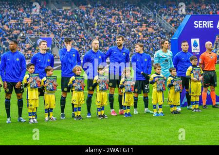 Milano, Italy. 06th Jan, 2024. The players of Inter line up for the Serie A match between Inter and Verona at Giuseppe Meazza in Milano. (Photo Credit: Gonzales Photo/Alamy Live News Stock Photo