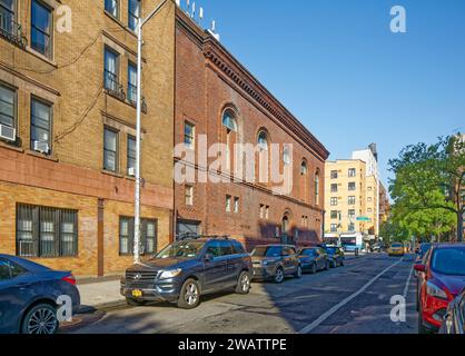 Fortress-like Anthology Film Archives at 2nd Avenue/E 2nd Street was Manhattan Third District Magistrate’s Courthouse (and jail) 1919-1946. Stock Photo