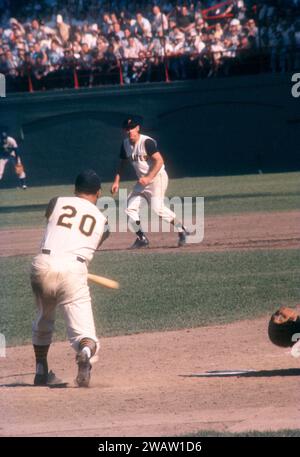 PITTSBURGH, PA - JUNE 26:  Gino Cimoli #20 of the Pittsburgh Pirates swings at the pitch during an MLB game against the Chicago Cubs on June 26, 1960 at Forbes Field in Pittsburgh, Pennsylvania.  (Photo by Hy Peskin) *** Local Caption *** Gino Cimoli Stock Photo