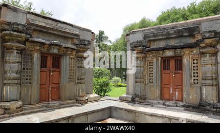 Small Temple Entrance in the Campus of Sri Mukteshwar Temple, 12th Century Chalukya Style, Dedicated to Lord Shiva, Choudayyadanapur, Karnataka, India Stock Photo