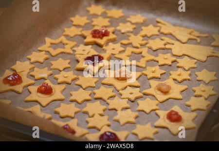 Stars handmade cookies with quince, lemon and strawberry jam with text message - Handmade Cookies! Stock Photo