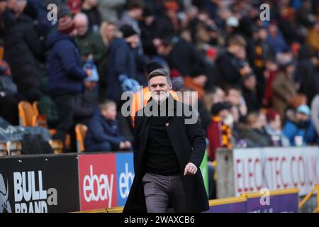 The University of Bradford Stadium, Bradford, England - 6th January 2024 Graham Alexander Manager of Bradford City - during the game Bradford City v Crawley Town, Sky Bet League Two,  2023/24, The University of Bradford Stadium, Bradford, England - 6th January 2024 Credit: Mathew Marsden/WhiteRosePhotos/Alamy Live News Stock Photo