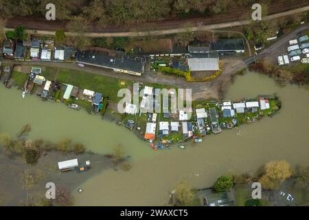 Luftbild, Ruhrhochwasser, Weihnachtshochwasser 2023, Fluss Ruhr tritt nach starken Regenfällen über die Ufer, Überschwemmungsgebiet am Campingplatz Steger, Bommern, Witten, Ruhrgebiet, Nordrhein-Westfalen, Deutschland ACHTUNGxMINDESTHONORARx60xEURO *** Aerial photo, Ruhr flood, Christmas flood 2023, Ruhr river overflows its banks after heavy rainfall, flooded area at Steger campsite, Bommern, Witten, Ruhr area, North Rhine-Westphalia, Germany ATTENTIONxMINDESTHONORARx60xEURO Stock Photo