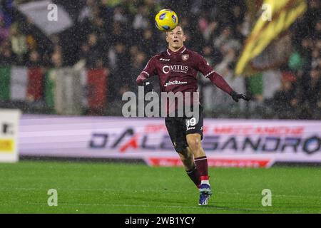 Salernitana's Polish midfielder Mateusz Legowski controls the ball  during the Serie A football match between Unione Sportiva Salernitana vs Juventus at the Arechi Stadium in Salerno on January 07, 2024. Stock Photo