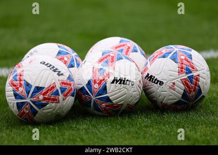 Shrewsbury, UK. 7th Jan, 2024. A detailed view of the Mitre Ultimax Pro, official match ball of the Emirates FA Cup 2023/24, seen ahead of the The FA Cup match at Montgomery Waters Meadow, Shrewsbury. Picture credit should read: Gary Oakley/Sportimage Credit: Sportimage Ltd/Alamy Live News Stock Photo