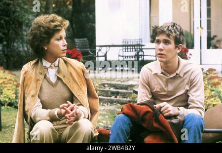 Ordinary People  Year : 1980 USA Director : Robert Redford Mary Tyler Moore, Timothy Hutton Stock Photo