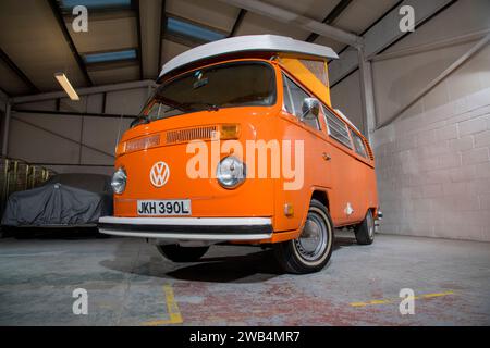 1973 VW Bay Window Westphalia pop top Type 2 camper Stock Photo