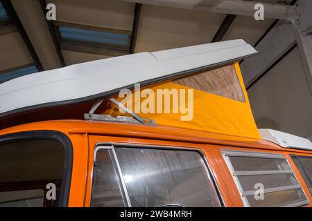 1973 VW Bay Window Westphalia pop top Type 2 camper Stock Photo