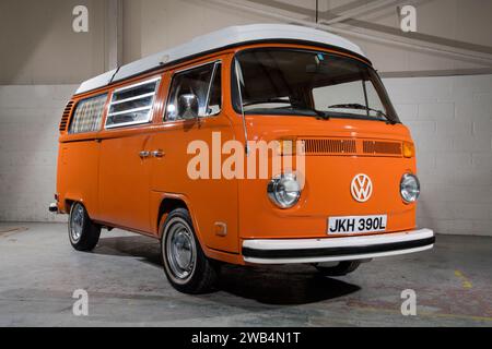 1973 VW Bay Window Westphalia pop top Type 2 camper Stock Photo