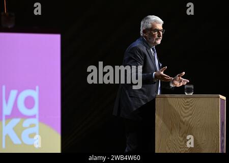 Brussels, Belgium. 08th Jan, 2024. Voka chairman Rudy Provoost pictured during the new year's reception of VOKA (Vlaams Netwerk van ondernemingen, Flemish netwerk of companies) with the launch of the VOKA federal and Flemish election memorandum, Monday 08 January 2024 in Brussels. BELGA PHOTO DIRK WAEM Credit: Belga News Agency/Alamy Live News Stock Photo