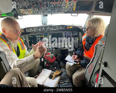 Portland, United States. 07th Jan, 2024. NTSB investigators examine the cockpit of Alaska Airlines Flight 1282, a Boeing 737-9 MAX commercial aircraft, January 7, 2024 in Portland, Oregon. The aircraft suffered a blowout of a door plug on January 5th resulting in uncontrolled decompression of the aircraft and forcing an emergency landing. Credit: NTSB/National Transportation Safety Board/Alamy Live News Stock Photo