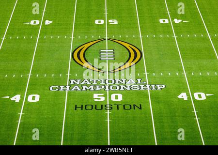 Houston, Texas, USA. 08th Jan, 2024. National Championship logo at midfield prior to College Football Playoff National Championship game action between the Washington Huskies and the Michigan Wolverines at NRG Stadium in Houston, Texas. John Mersits/CSM/Alamy Live News Stock Photo