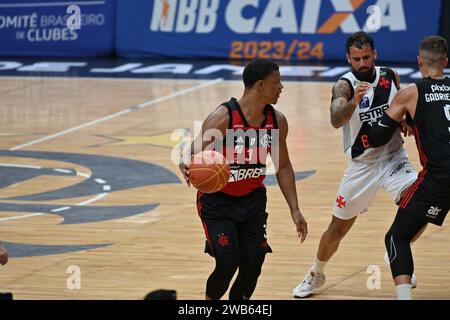 Rio De Janeiro, Brazil. 08th Jan, 2024. Flamengo x Vasco for the new basketball Brazil (NBB), held at Maracanãzinho, on Monday night (8), in Rio de Janeiro, RJ. Credit: Celso Pupo/FotoArena/Alamy Live News Stock Photo