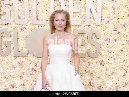 Gillian Anderson attends the arrivals of The 81st Annual Golden