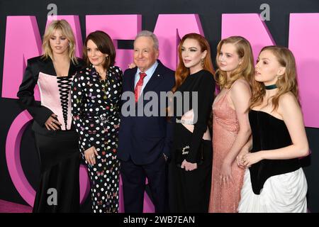 Reneé Rapp, Tina Fey, Lorne Michaels, Lindsay Lohan, Angourie Rice 