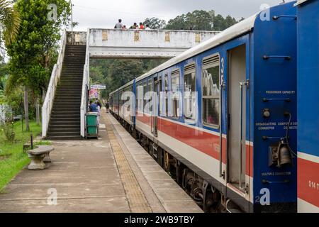 Ella, Sri Lanka, Asia - December 19, 2023: Ella train station in Sri Lanka. Arriving train *** Bahnhof von Ella auf Sri Lanka. Ankunft von einem Zug Stock Photo