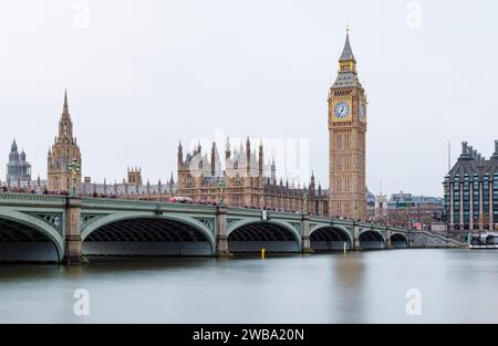 A stunning view of London's iconic Big Ben clock tower, towering over the surrounding cityscape Stock Photo
