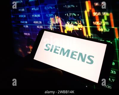 Konskie, Poland - January 07, 2024: Siemens company logo displayed on mobile phone screen Stock Photo