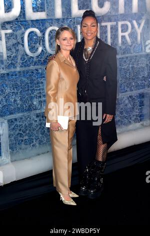 Jodie Foster und Kali Reis bei der Premiere der HBO TV-Serie 'True Detective: Night Country' im Paramount Theater. Los Angeles, 09.01.2024 Stock Photo